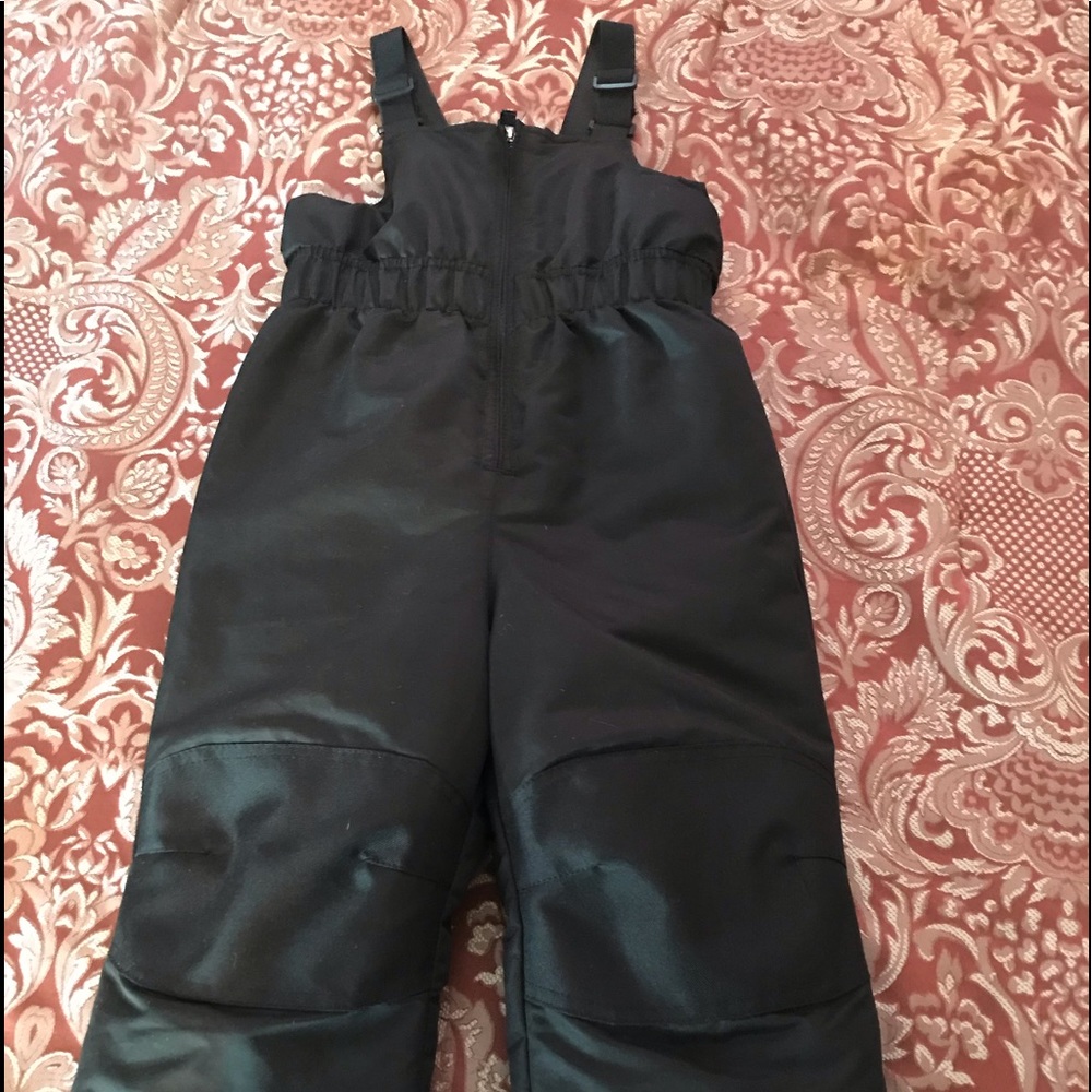 Snow suit